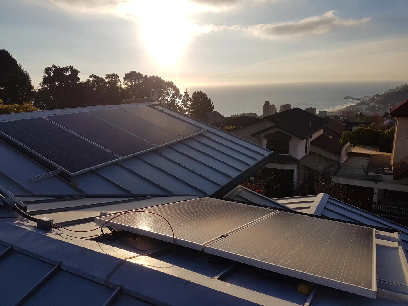 Instalación fotovoltaica residencial en Jardín del Mar